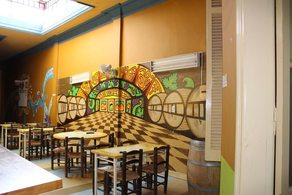 Malbec Hostel Central 门多萨 外观 照片