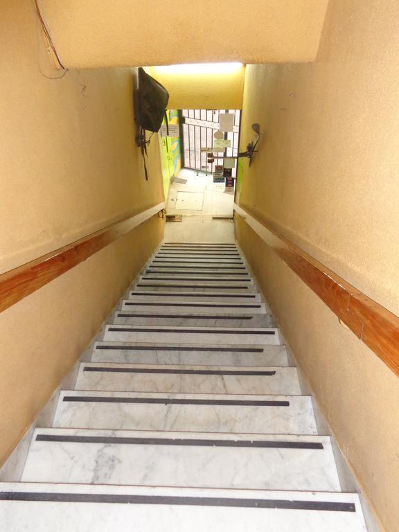 Malbec Hostel Central 门多萨 外观 照片